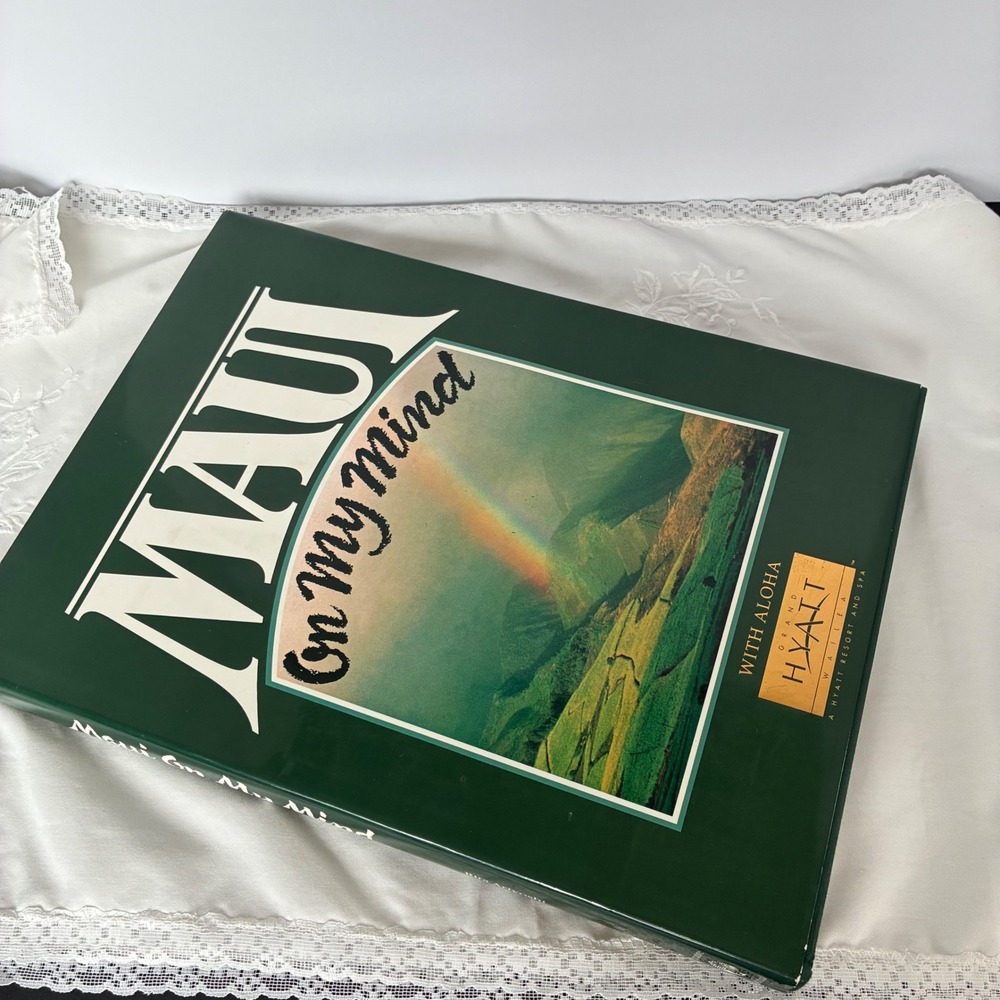 Maui on My Mind Green Hardcover 1988 5th Edition Hawaii Travel Coffee Table Book